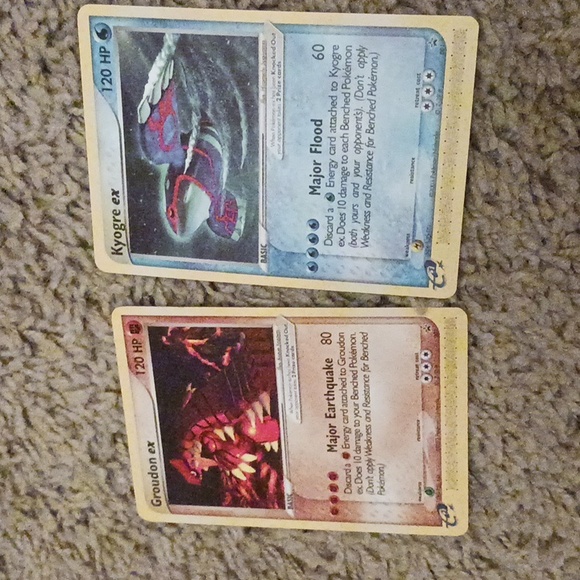 Assortment of Pokémon Cards - Picture 3 of 6